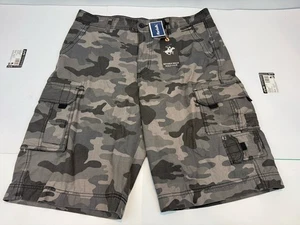 NWT Beverly Hills Polo Club Men’s Camouflage Cargo Shorts Sz 38 - Picture 1 of 14