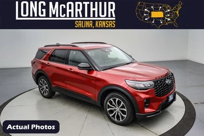 2025 Ford Explorer ST-Line 4WD Moonroof Quad Buckets MSRP $50905 - Image 1 of 4