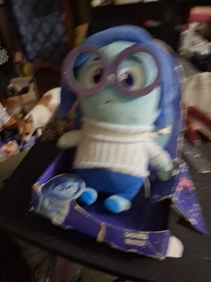 DISNEY/PIXAR'S INSIDE OUT KANASHIMI Foto 1 de 4