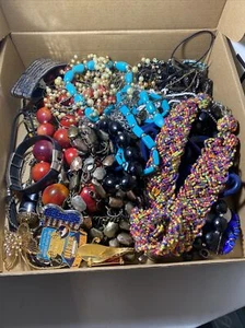 3.5Lb Pounds Huge Lot Jewelry, Pins, Necklaces, Bracelets & Some Pieces/Parts - Picture 1 of 5