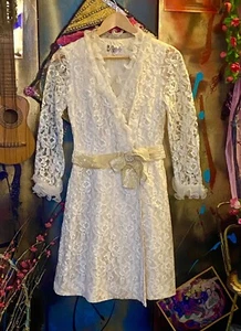 Vintage 1960’s Lace Mini Dress Immaculate Condition! - Picture 1 of 6