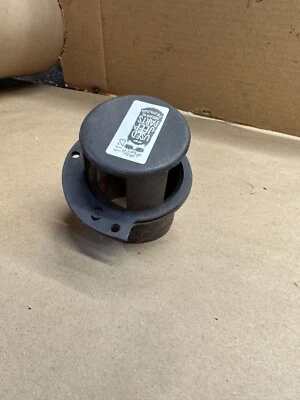 1986 Jeep Cherokee XJ Engine Air Intake Box Duct Hose Tube Pipe OEM Deflector - Image 1 of 4