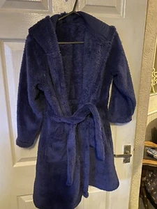 Unisex Fluffy Dressing Gown In Navy Aged 9/10 By George - Picture 1 of 1