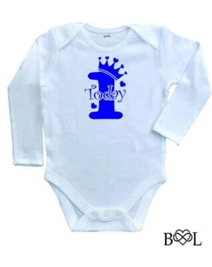 BABY JUNGEN 1 ONE TODAY GEBURTSTAG WESTE BODY GESCHENK 1. ERSTES GESCHENK LANGES OUTFIT - Bild 1 von 15
