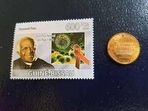 Demond Tutu Friedensnobelpreisträger 2009 Guine-Bissau Lochmarke - Bild 1 von 1