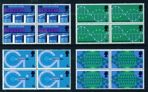 1969 POST OFFICE TECHNOLOGY SET DI 4 SG808/811 IN BLOCCHI DI 4 NON MONTATI OTTIME CONDIZIONI - Foto 1 di 1