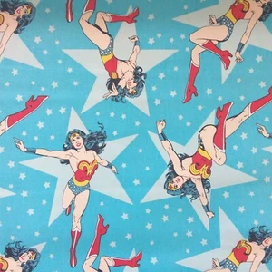 Tela de algodón azul de Wonder Woman DC Comics, por 50 cm - Imagen 1 de 4