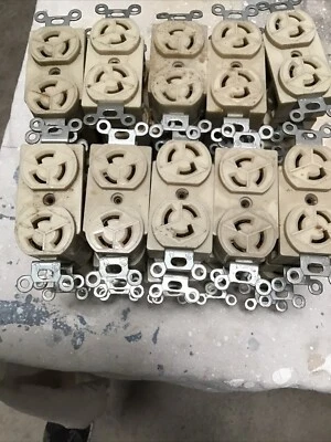 P & S NEMA L5-15R Duplex Locking Receptacle, 125V, 15A, 2P, 3W, 1PH - Image 1 of 4