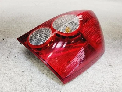 Luz trasera derecha pasajero Mazda Protege 2002-2003 hatchback BN5V51170 Foto 1 de 4