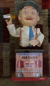 VINTAGE 1960’s Charlie Weaver Bartender- Battery Operated Tin Toy Not Working - Picture 1 of 6