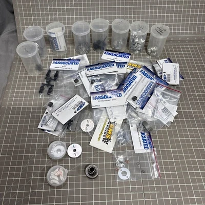 Team Associated Nitro Parts Lot, Team Associated RC10GT2 Clutch Shoes, RC10 GT2 - Image 1 of 4