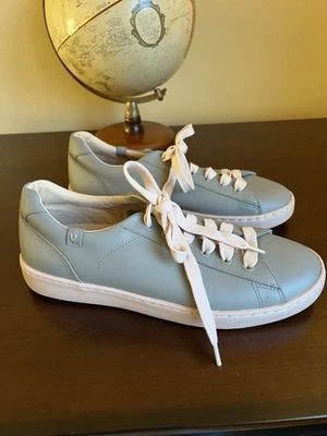 Zapatillas Vionic Pro Mahoney para mujer. Talla 9 Mable Gris con Suelas Rosa Foto 1 de 4