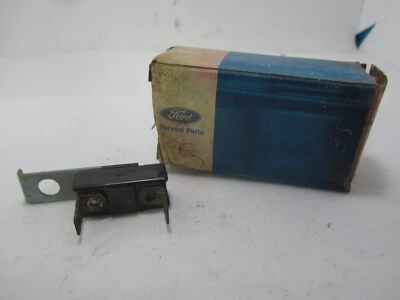 Disyuntor Ford Galaxie Custom 500 LTD 71-72 A/C 12V 30A D1AZ-14526-B Foto 1 de 4