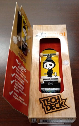 TECH DECK Performance Series Real Wood ENJOI Fingerboard Panda as Blind Reaper Cover