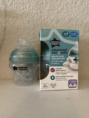 Juego avanzado de biberón y chupete anticólicos Tommee Tippee 0 m+, 5 oz Foto 1 de 2