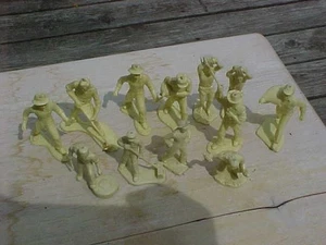 12 Vintage Marx Cream Colored Figures Lot Caveman Farmers Mechanics & - Picture 1 of 1