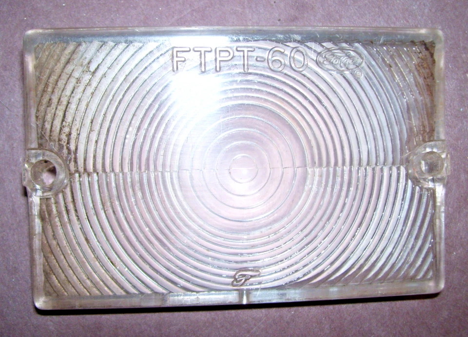 Lente de luz de estacionamento 1960 Ford Falcon FTPT-60 - F62 - Imagem 1 de 1