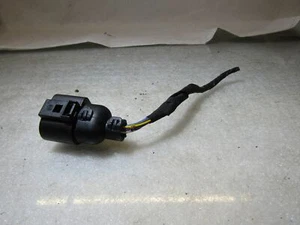 Seat Leon Mk2 1P 06-11 right front door central locking catch connector plug - Picture 1 of 6