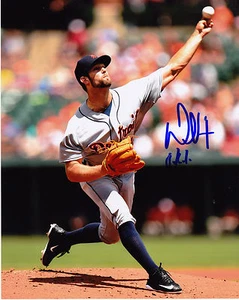 DANIEL NORRIS  DETROIT TIGERS   ACTION SIGNED 8x10 - Picture 1 of 1