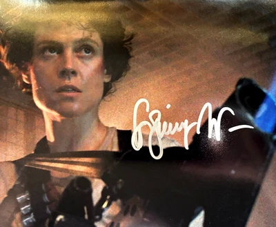 Autógrafo Auténtico Original 8x10" Firmado por Sigourney Weaver REBAJADO $ Foto 1 de 4