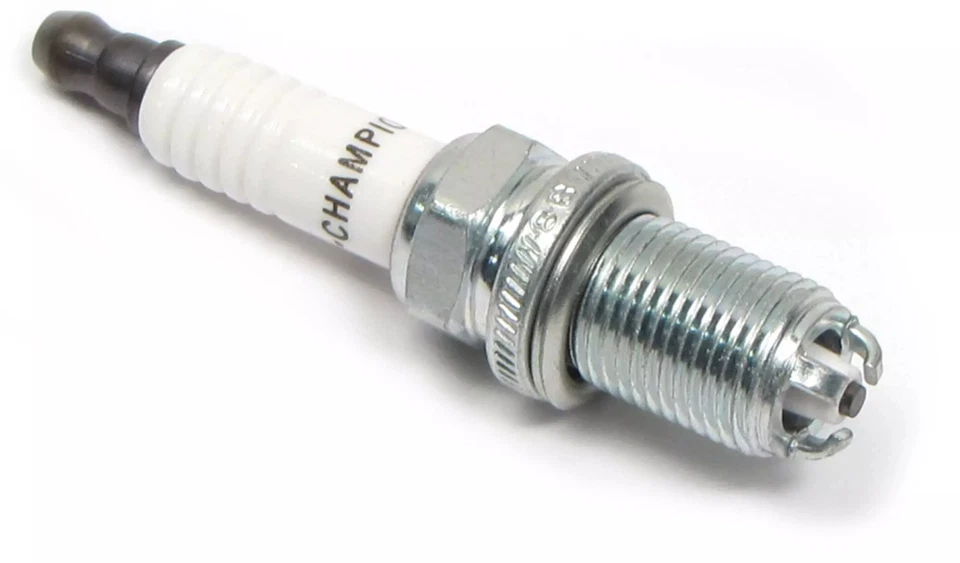 Bujía LR021006 Champion Copper Plus, para Range Rover tamaño completo 2003-2005 Foto 1 de 1
