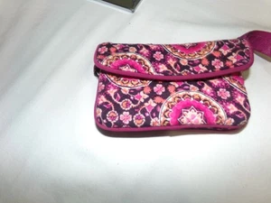 Vera Bradley Coin Id Case Raspberry Medallion EUC - Picture 1 of 4