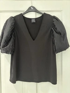 Zara Women’s Puff Sleeved V Neck Blouse Size M - Picture 1 of 10