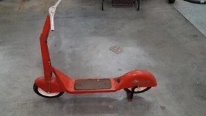Vintage CHIEF SCOOTING STAR Push Scooter - Picture 1 of 11
