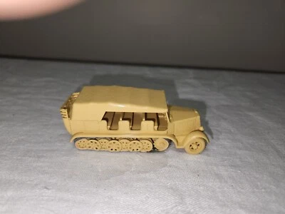 Vintage 1/72 Airfix WWII German 8 Ton Semi Track Sd.Kfz.7 Afrika Corps - Image 1 of 4