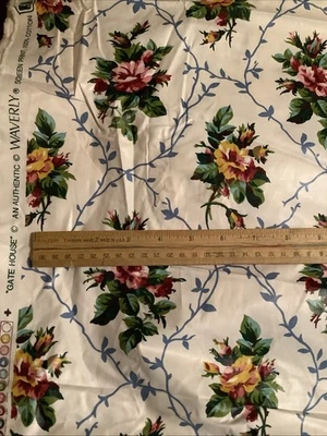 Gate House Auténtica Tela Serigrafiada Waverly Enrejado Blanco y Rosas 5.5 Yardas Foto 1 de 2