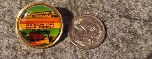 Insignia vintage australiana TIE Tack Old Tailem Town SA Australia - Imagen 1 de 2