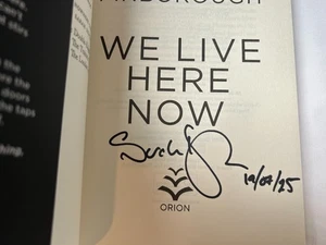 SARAH PINBOROUGH - We Live Here Now SIGNED DATED 1/1 Hb - 2025 - CRIME THRILLER - Picture 1 of 2