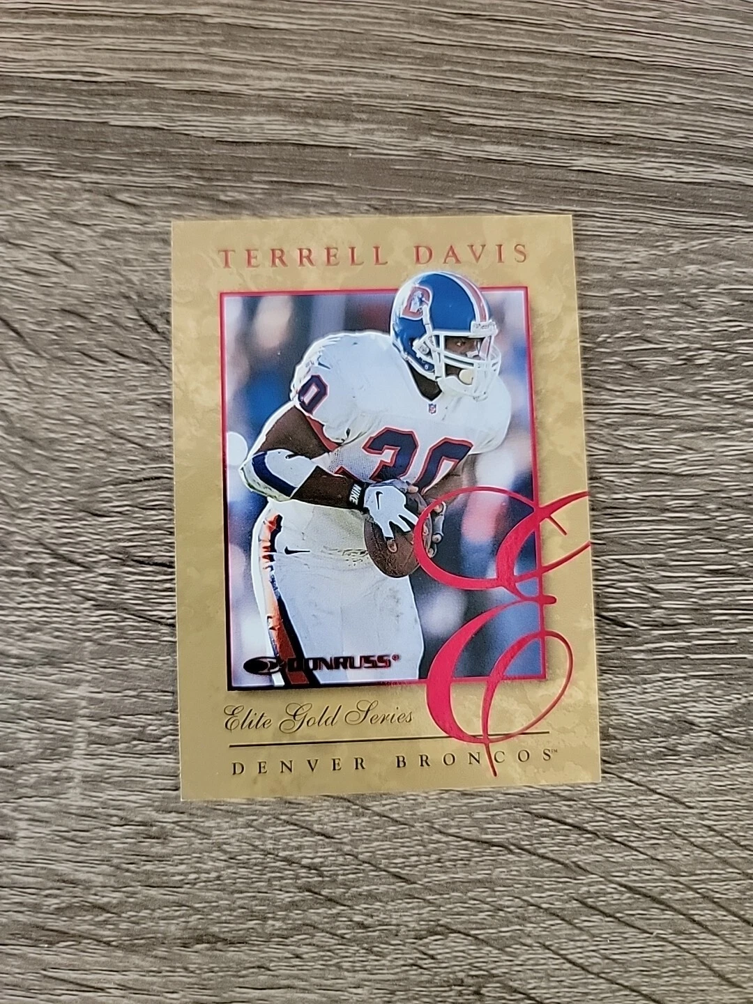TERRELL DAVIS -DENVER BRONCOS -1997 DONRUSS "ELITE GOLD SRERIES" 'FIVE OF TWENTY