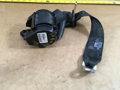 Volkswagen Beetle 2013 conductor cinturón de seguridad trasero izquierdo con retractor OEM. Foto 1 de 4