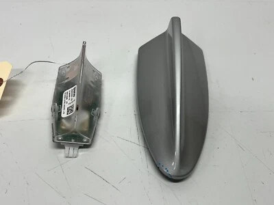 ANTENA RADIO SATÉLITE GPS TECHO SUPERIOR BMW X3 11-17 ALETA DE TIBURÓN, LOTE ORIGINAL 3558 Foto 1 de 4