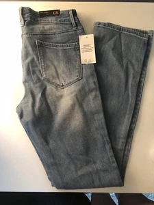 Kim Kardashian Curvy Straight Jeans - Picture 1 of 4