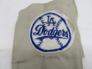 OLD VINTAGE L.A. DODGERS BASEBALL PATCH SPORTS MEMORABILIA  - Picture 1 of 1