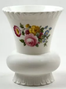Jarrón Floral Ludlow Vintage Coalport Bone China Inglaterra 4" Floral Granny Core - Imagen 1 de 6