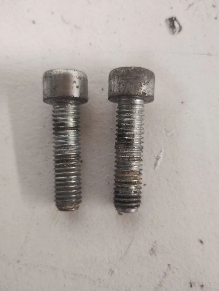 Derbi Gpr 50 Handlebar Bolts - Image 1 of 1
