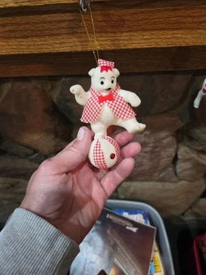 2 Vintage Blow Mold Xmas Decorations From The 70s - Image 1 of 4