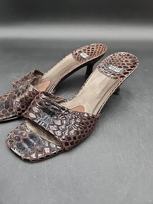 vintage Stuart Weitzman sandals Brown & Black Snake Print Size 6.5M 1202-30 - Image 1 of 4