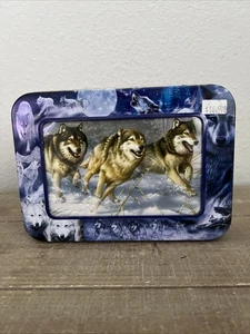 New Tree Free Greetings 12 Cards In Decorative Tin Wolves In Winter 4 Designs - Picture 1 of 6