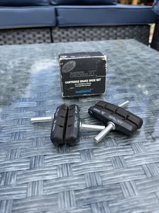 NOS Shimano XT BR-M737 Brake Pads, Front And Rear - Picture 1 of 3