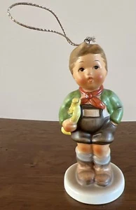 Schmidt 1983 Erstausgabe Junge mit Hornornament entworfen von Berta Hummel - Bild 1 von 4