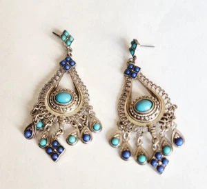 Pair Bohemian Chandelier Earrings Shades of Blue Silvertone Pierced Ears 3" L - Picture 1 of 2