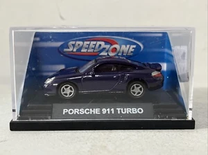 Modellino auto ferroviario scala 1/72 PORSCHE 911 TURBO VIOLA OO - Foto 1 di 2