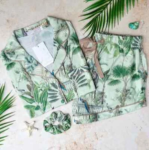 NEU Jarmabox Vintage Indian Summer Pyjama Set M (UK 10/12) mit Geschenkbox - Bild 1 von 2