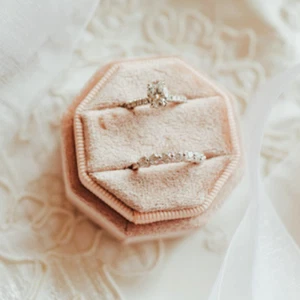 2 Octagon Ring Box Engagement Wedding Double Jewelry Photography Velour Nude Box - Picture 1 of 12
