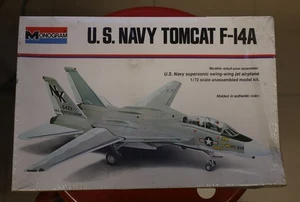 Monogram U.S. Navy F-14 A Tomcat, 1/72, kit 5992 - Foto 1 di 3