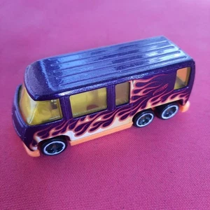 2011 Hot Wheels Flying Colors 1976 GMC Motor Home 1:64 Car Purple & Flames - Picture 1 of 11